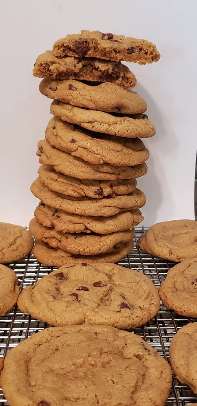 chocolate chip cookie tower